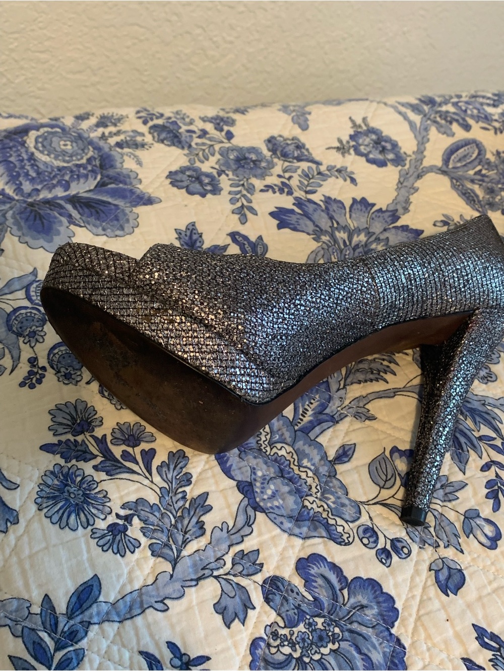 Vera Wang Metallic Pewter Glitter Peep-Toe Heels - Picture 9 of 9
